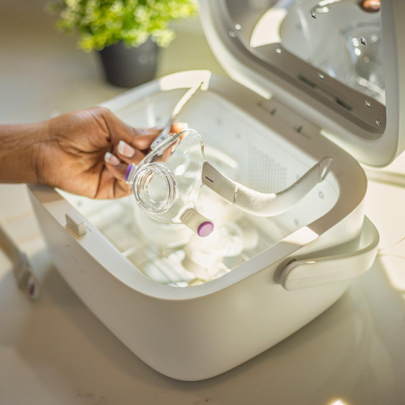 Liviliti Paptizer UVC LED Smart CPAP Sanitizer